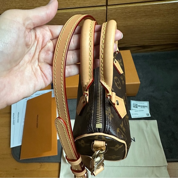 NEW Louis Vuitton LV NANO SPEEDY Monogram 2023 with Removable Adjustable Strap - Picture 3 of 11